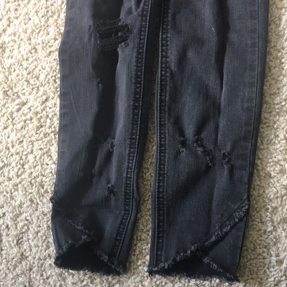 Ripped jeans - Picture 2 of 3
